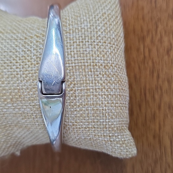 Uno de 50 Sterling Silver Plated Tublar Shaped Bracelet Hinged Bracelet - Picture 3 of 8